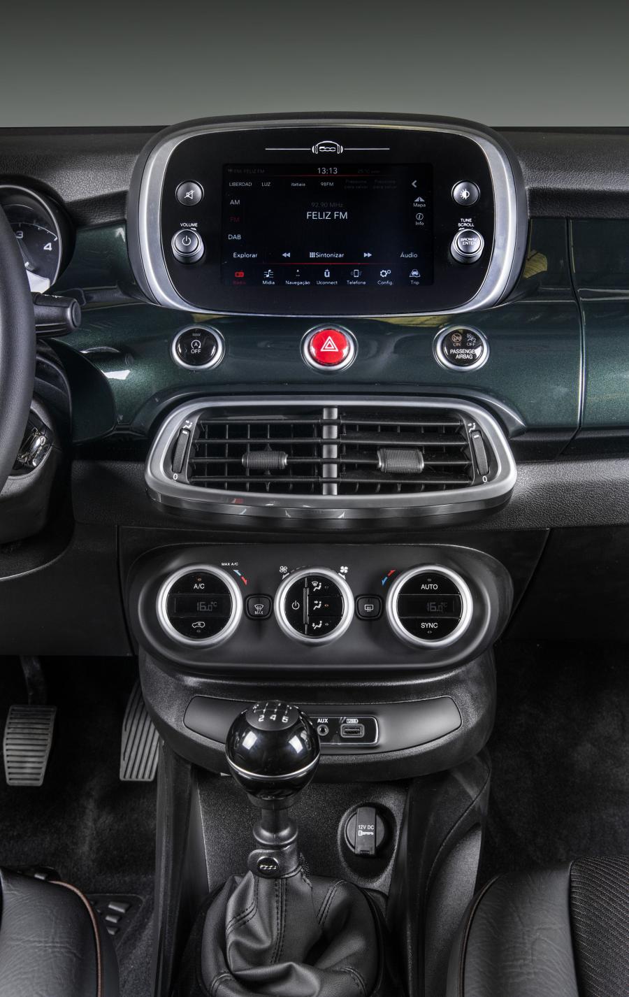 Детали интерьера Fiat 500X Cross (334) 2018 года  (WW) (фото 46 из 57)